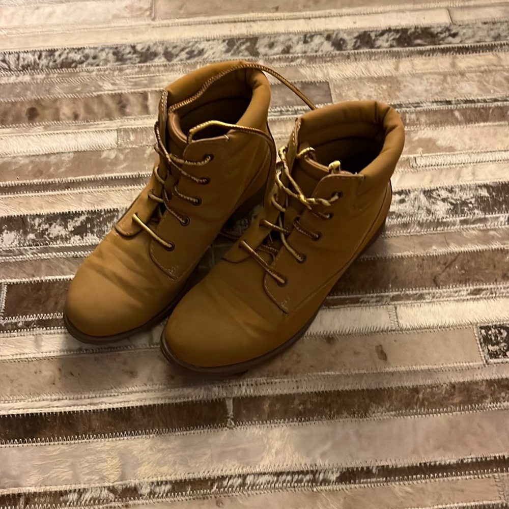 Madden Girl boots